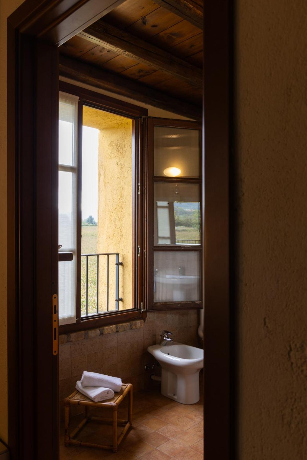 Agriturismo Ripa Del Bosco Capriolo Luaran gambar